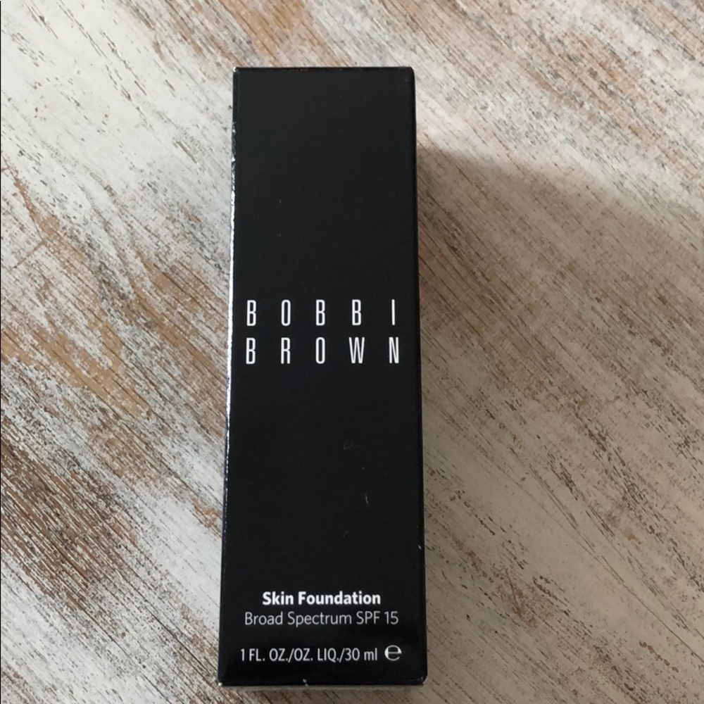 Bobbi Brown Foundation